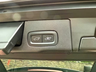 Volvo XC60 Volvo XC60 2.0 T6 R DESIGN RECHARGE Long Range Panodak ACC 21 Inch - afbeelding nr 25