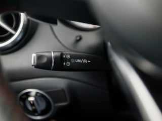 Mercedes-Benz CLA 157Pk Automaat (GROOT NAVI, LEDER/ALCANTARA, GETINT GLAS, SPORTSTOELEN, CRUISE, LED KOPLAMPEN, ELEK ACHTERKLEP, NIEUWE APK, NIEUWSTAAT) - afbeelding nr 20