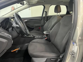 Ford Focus Ford Focus 1.0 ECOB. First Edition, Schuif/kantel, PDC, NAVI, Trekhaak - afbeelding nr 18