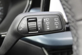 Ford Focus Ford Focus 1.0-155pk EcoBoost Mild-Hybrid 'Active' AUTOMAAT ! Trekgewicht 1.500kg ! Slechts 6.450km ! Ruim €. 9.000,- beneden de nieuwprijs ! Volautm. airco dual, navigatie, telefoonvoorb., adaptive cruise control, LED verlichting, metallic lak, camera, front-, lane- en side assist, LM wielen, Isofix etc. - afbeelding nr 10