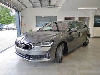 Škoda Superb Škoda Superb 1.5 TSI DSG SELECTION TREKHAAK/CAMERA/HUD/NAVI/ACC/STOELVERW - afbeelding nr 4