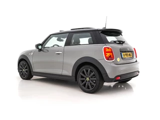 MINI Electric (INCL-BTW) Aut. *PANO | FULL-LEATHER | HEAD-UP | FULL-LED | HARMAN/KARDON-SOUND | KEYLESS | CAMERA | SPORT-SEATS | NAVI-FULLMAP | HEATED-SEATS | AMBIENT-LIGHT | DAB | DIGI-COCKPIT | 17