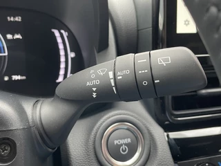 Toyota Yaris Cross Toyota Yaris Cross 1.5 Hybrid 130 Dynamic | Comfort Pack | Sensoren v/a | Stoelverw - afbeelding nr 13