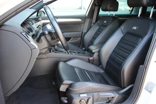 Volkswagen Passat Volkswagen Passat Variant 2.0 TSI 220PK Highline R-line | DYNAUIDIO | ACC | LEDER - afbeelding nr 4