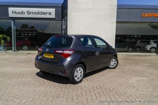 Toyota Yaris Toyota Yaris 1.0 VVT-i Aspiration met navigatie - afbeelding nr 3