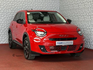 Fiat 600 1.2 Hybrid La Prima • Full Options • Leder • Massage • Camera • CarPlay • ACC • Elek. Klep • 18"