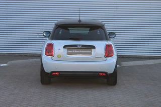 MINI Electric Mini Mini Electric MINI Electric 33 SE kWh/Navi/Carplay/Zwart dak - afbeelding nr 5