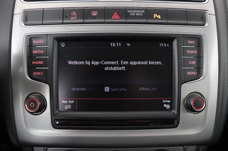 Volkswagen Polo Volkswagen Polo 1.0 TSI Connected Series | Carplay | Navigatie |  Cruise control | Airco | Parkeerhulp | Bluetooth - afbeelding nr 10