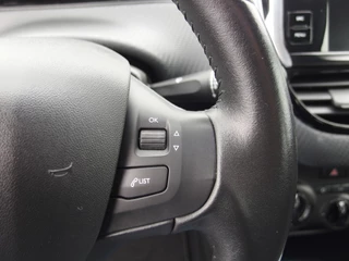 Peugeot 2008 AUTOMAAT / D-RIEM VV / CARPLAY / NAVI / AIRCO / PDC / BLUETOOTH / CRUISE / NL-AUTO - afbeelding nr 21