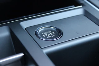Citroën C5 Aircross Citroen C5 Aircross 1.2 130PK AUTOMAAT | NAVIGATIE BY APPLE CARPLAY/ANDROID AUTO | ACHTERUITRIJ CAMERA | KEYLESS ENTRY/START | LED KOPLAMPEN | CRUISE CONTROL | CLIMATE CONTROL | DAB+ RADIO | ALL SEASON BANDEN | 18