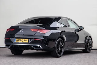 Mercedes-Benz CLA Mercedes-Benz CLA 180 AMG Widescreen, Sfeerverlichting, Camera, 19