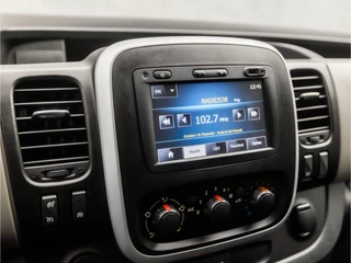 Renault Trafic (NAVIGATIE, AIRCO, IMPERIAAL, PARKEERSENSOREN, TREKHAAK, ELEK RAMEN, CRUISE, BLUETOOTH, NIEUWE APK, NIEUWSTAAT) - afbeelding nr 20