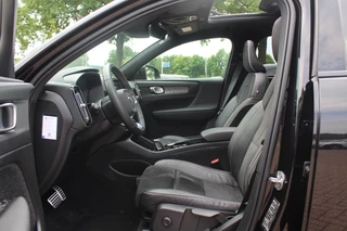 Volvo XC40 Volvo XC40 1.5 T5 Recharge R-Design / Trekhaak / Panoramadak / Camera / Navigatie / 19'' / Leder&Alcantara / Getint glas / DAB / ACC / Stoelverwarming - afbeelding nr 10
