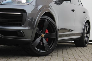 Porsche Cayenne Porsche Cayenne 3.0 BTW | Pano | 22 inch | Bose | Camera | Softclose - afbeelding nr 41