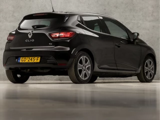 Renault Clio (NAVIGATIE, GETINT GLAS, BASS REFLEX, PARKEERSENSOREN, SPORTSTOELEN, LM VELGEN, PARKEERSENSOREN, CRUISE, NIEUWE APK, NIEUWSTAAT) - afbeelding nr 5