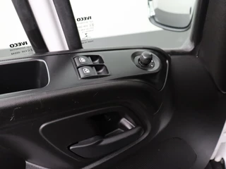 Iveco Daily | Airco | 3-Persoons | 750Kg Laadklep - afbeelding nr 9