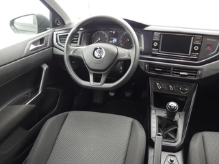 Volkswagen Polo Volkswagen Polo 1.0 Trendline URANO GREY / AIRCO / BLUETOOTH / LIMITER / ELEK RAMEN / NL-AUTO - afbeelding nr 16