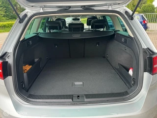 Volkswagen Passat Volkswagen Passat Variant 1.4 TSI GTE DSG LEDER/PANO/AIRCO - afbeelding nr 15