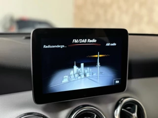 Mercedes-Benz GLA Mercedes-Benz GLA-klasse 180 Business Solution Limited l Leder l Cruise l DAB l LED - afbeelding nr 21