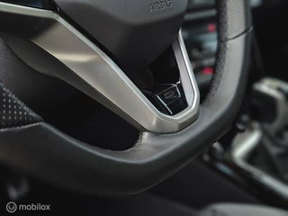 Volkswagen T-Roc Volkswagen T-Roc 1.5 TSI R-Line Panorama/Keyless/Black Style/Camera - afbeelding nr 48