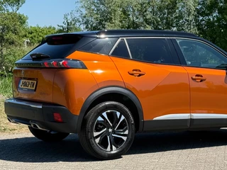 Peugeot 2008 Peugeot 2008 1.2 PureTech GT-Line 130pk Automaat - Orange Fusion - Chique - afbeelding nr 22