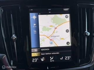 Volvo V90 Volvo V90 Cross Country 2.0 D4 AWD Geartronic-8 /Pilot Assist/Aut.inparkeren/Trekhaak/Adap CC/Winterline/21inch/Dealer onderhouden. - afbeelding nr 16