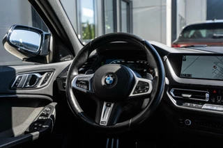 BMW 1 Serie BMW 1-serie M135i xDrive Business Edition Plus - afbeelding nr 10