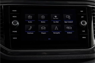 Volkswagen T-Roc Volkswagen T-Roc 2.0 TSI 190 PK 4Motion Sport - Automaat | Dig. Cockpit | Cruise Control | Stoelverw. | PDC | NAV + App. Connect | ECC | Afn. Trekhaak | LM 17