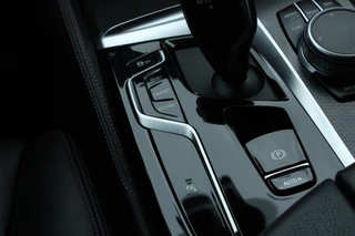 BMW 5 Serie BMW 5-serie 520i M-SPORT LASER MEMORY LEDER CAMERA SFEERVERLICHTING - afbeelding nr 27
