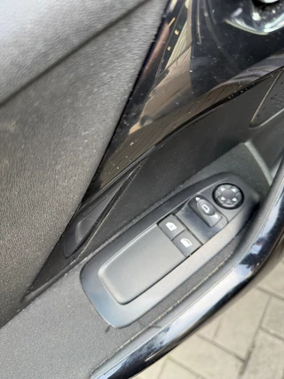Peugeot 208 Peugeot 208 1.2 PureTech Active - afbeelding nr 30