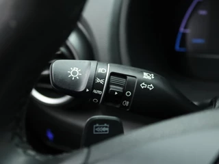 Hyundai Kona Hyundai Kona EV Fashion 64 kWh | Afneembare trekhaak | Navigatie | Camera - afbeelding nr 27