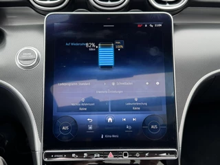 Mercedes-Benz C-Klasse Mercedes-Benz C-klasse 300 e AMG Line Adaptive cruise control Climate control Navi Apple / Android Leder/Alcantara - afbeelding nr 31