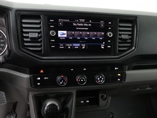 Volkswagen Crafter | Naviagtie | Camera | 3-Persoons | Betimmering | Airco | Cruise - afbeelding nr 16