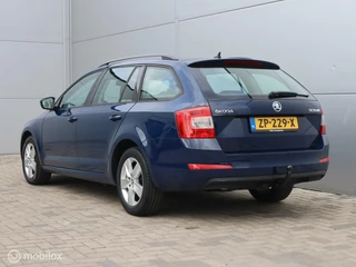 Škoda Octavia Skoda Octavia Combi 1.6 TDI Trekhaak CarPlay PDC Stoelverwarming - afbeelding nr 3