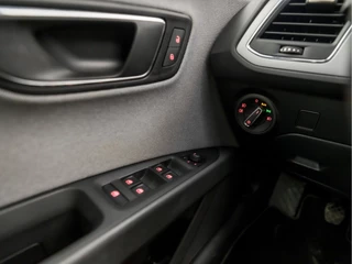 SEAT Leon (APPLE CARPLAY, NAVIGATIE, CLIMATE, CAMERA, KEYLESS, SPORTSTOELEN, GETINT GLAS, LANE ASSIST, PARKEERSENSOREN, NIEUWE APK, NIEUWSTAAT) - afbeelding nr 22