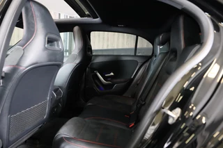 Mercedes-Benz A-Klasse Mercedes-Benz A-klasse 250 e AMG 45 Look / 360 Camera / Acc / Lane Assist / Dode Hoek / Open Pano / Sfeerver / Led / Pdc / 20 Inch - afbeelding nr 16