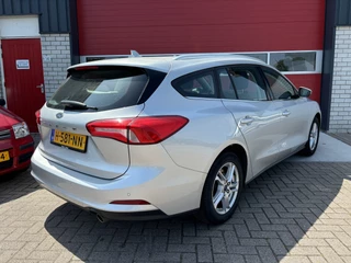 Ford Focus Ford Focus Wagon 1.0 EcoBoost Trend Edition Business FULL LED / KEYLESS / STOELVERW / STUURVERW / CARPLAY / DAB+ / NL-AUTO - afbeelding nr 2