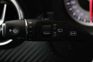 Mercedes-Benz A-Klasse Mercedes-Benz A-klasse 180 AMG Automaat (PARKEERSENSOREN, NAVIGATIE, BLUETOOTH, AIRCO) - afbeelding nr 12