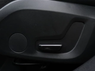 Volvo V60 Volvo V60 2.0 T4 Momentum Pro | Climate pack - afbeelding nr 26