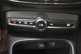 Volvo XC40 Volvo XC40 T2 129pk Aut. Business Pro | Trekhaak | 19