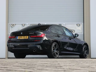 BMW 3 Serie BMW 3-serie 330e High Executive M-sport | Schuif/ kanteldak - afbeelding nr 2