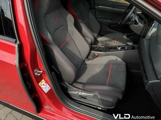 Volkswagen Golf Volkswagen Golf 8 GTI 2.0 TSI Clubsport 45 Akra IQ HUD PANO - afbeelding nr 18