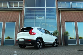 Volvo XC40 ➡️ Volvo XC40 1.5 T5 Recharge Inscription 262 pk | 1e eigenaar | 19 inch | Camera | Dakraam | LED | DAB | Trekhaak | Voorruit verwarming | Telefoon lader | NL auto | inc BTW | - afbeelding nr 3