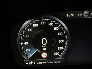 Volvo XC90 Volvo XC90 T8 Recharge AWD Inscription 7P. PANO/LUCHTVERING/TREKHAAK/H&K/360CAMERA/ACC/PILOT-ASSIST/LEER-SPORT/MEMORY/KEYLESS/CARPLAY/STANDKACHEL/PRIVACY/NET GROTE OH BEURT GEHAD!! - afbeelding nr 20