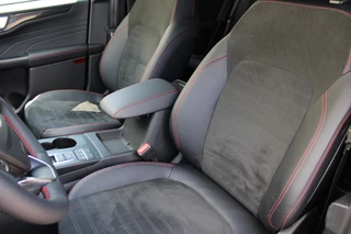 Ford Kuga Ford Kuga 2.5 PHEV ST-Line X | Trekhaak | Black Pack | BLIS | B&O | Navigatie - afbeelding nr 16