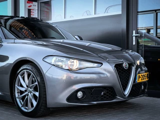 Alfa Romeo Giulia Alfa Romeo Giulia 2.0T Super | PANORAMADAK | KEYLESS | DNA | LANE ASSIST | VOL OPTIES! - afbeelding nr 9