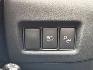Toyota C-HR Toyota C-HR 1.8 Hybrid Executive | Navi | JBL | Sensoren v/a | Android Auto - afbeelding nr 22