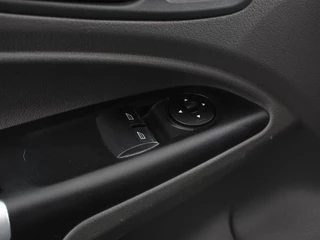 Ford Transit Connect Ford Transit Connect 1.5 Automaat L2 Trend Navigatie Airco Parkeer sensoren Cruise Control 3 zits Camera DAB+ Trekhaak - afbeelding nr 11