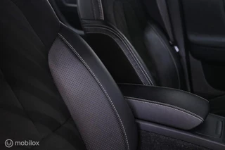 Volvo XC40 Volvo XC40 Recharge P8 AWD R-Design 408 pk | DAB | alcantara | LED | Rijklaarprijs | - afbeelding nr 35
