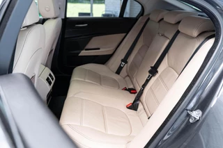 Jaguar XE Jaguar XE 2.0 D Pure Leder Panorama - afbeelding nr 40